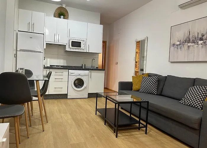 Quiet Apartment In The Heart Of Malaga Pool & Free Parking